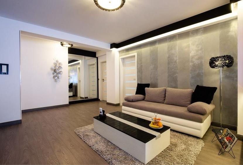 Apartament cu 2 camere decomandat în Central