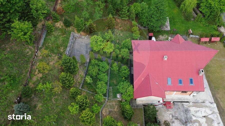 Spațiu comercial, de 1,000 mp, în Firiza