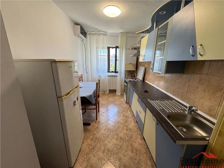 Apartament cu 2 camere decomandat în Ultracentral