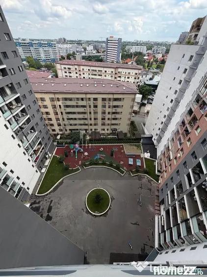 Apartament cu 3 camere decomandat în Mihai Bravu