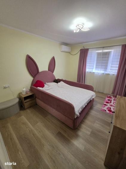 Casă cu 4 camere în Smeura