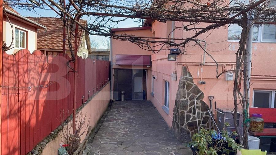 Duplex cu 5 camere cu Canalizare în Dâmbul Rotund