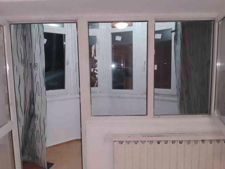 Garsonieră decomandată în Mihai Bravu