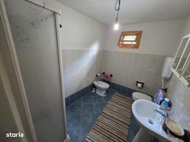 Casă cu 3 camere în Central