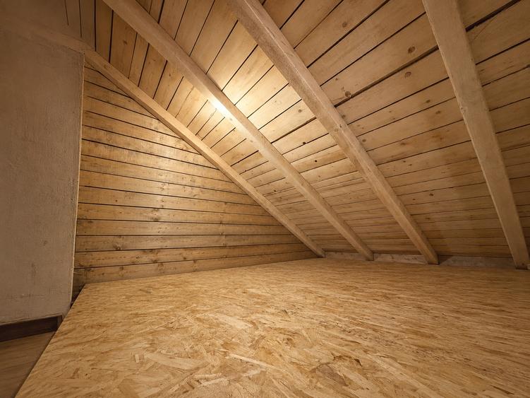 Apartament cu 3 camere decomandat în Dristor