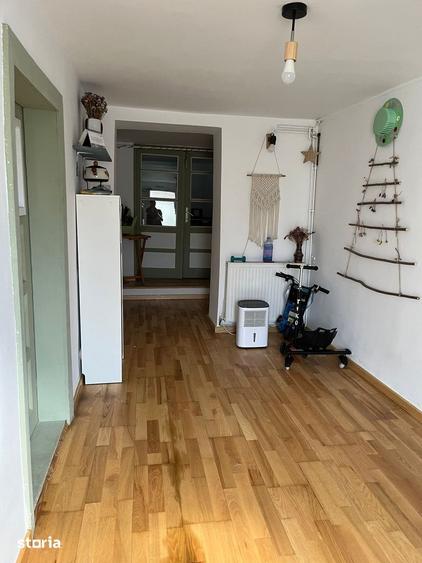 Casă cu 3 camere cu Teren 280 Mp în Central
