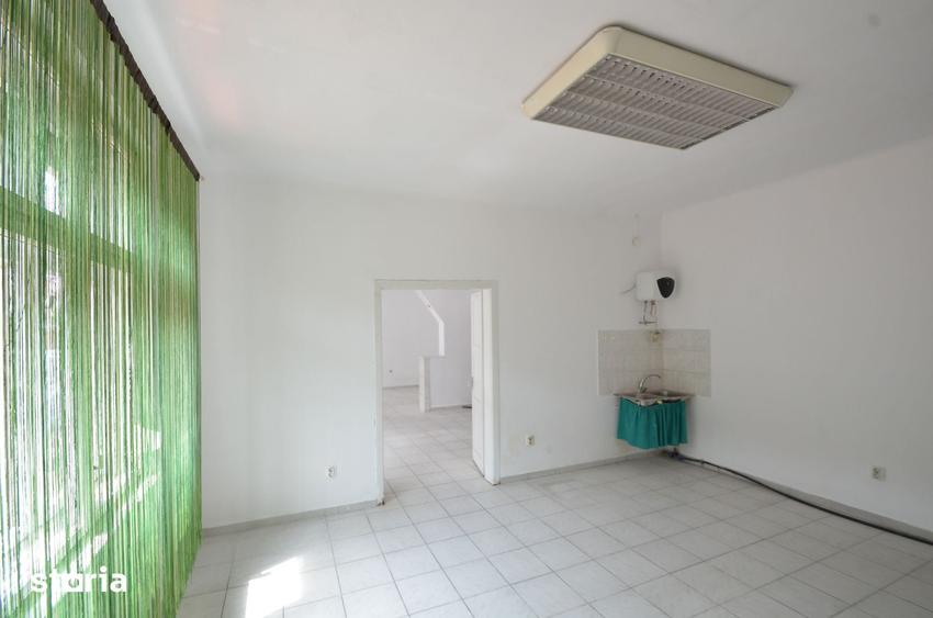 Casă cu 2 camere cu Teren 75 Mp în Central
