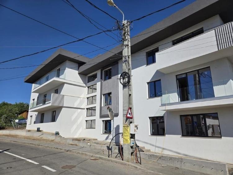 Apartament cu 2 camere decomandat în Rogerius