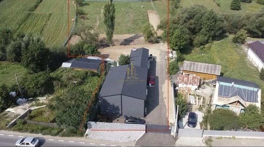 Spațiu comercial, de 300 mp, în Adâncata
