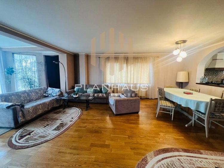 Casă cu 5 camere cu Canalizare în Săsar