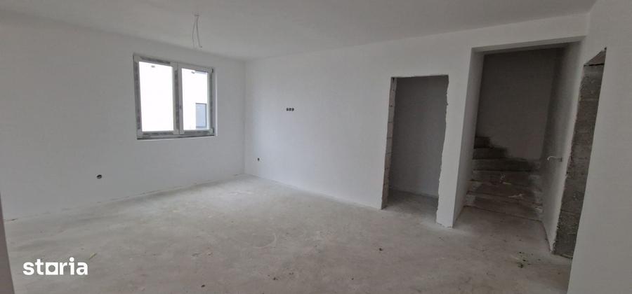 Casă cu 3 camere cu Teren 170 Mp în Central