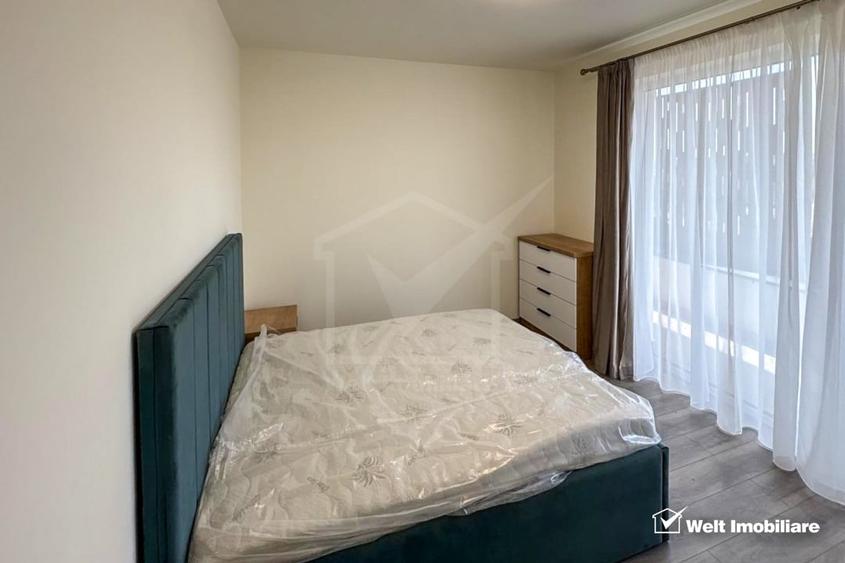 Apartament cu 3 camere semidecomandat, mobilat în Între Lacuri