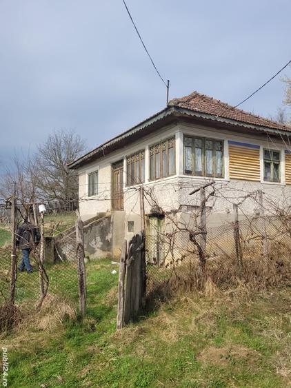Casă cu 3 camere în Greci