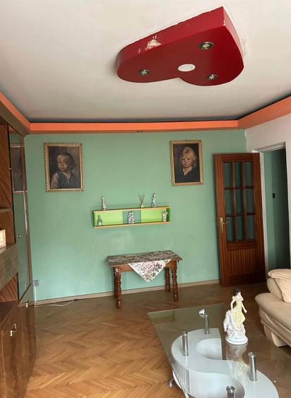 Apartament cu 3 camere în Central
