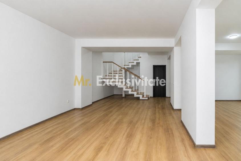 Duplex cu 4 camere cu Canalizare în Budeasa Mare