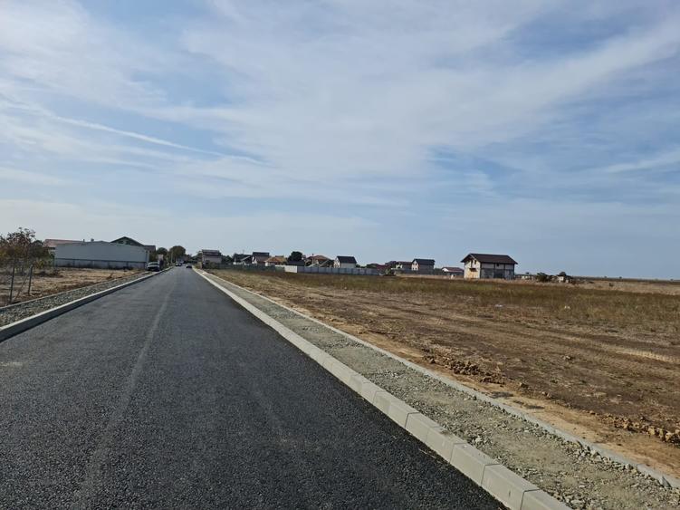 Teren Construcții intravilan de 1800 mp, în Cumpăna