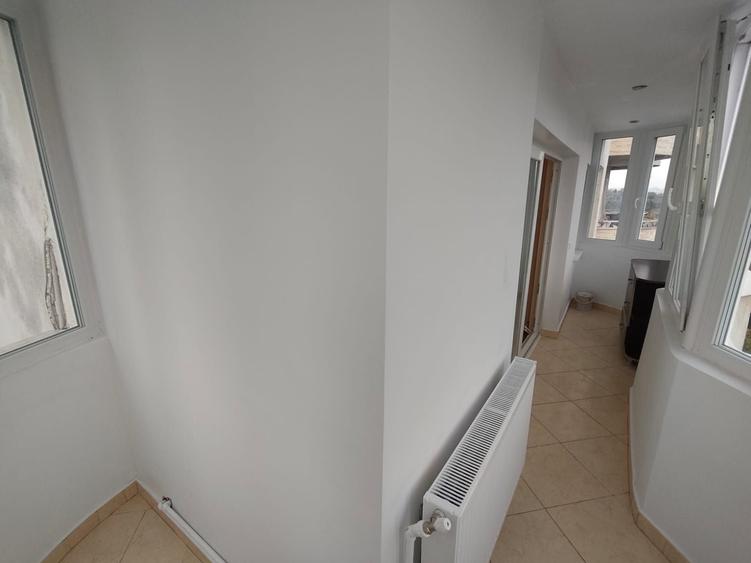 Apartament cu 2 camere decomandat în Nicolina