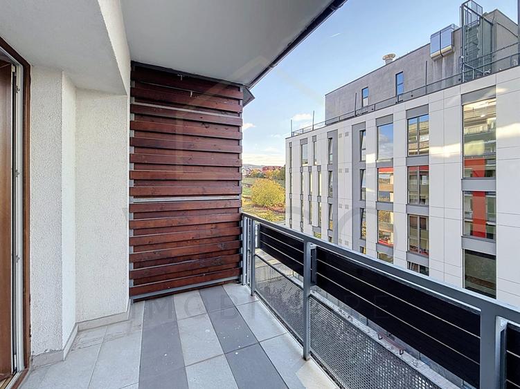 Apartament cu 2 camere semidecomandat, mobilat în Bună Ziua