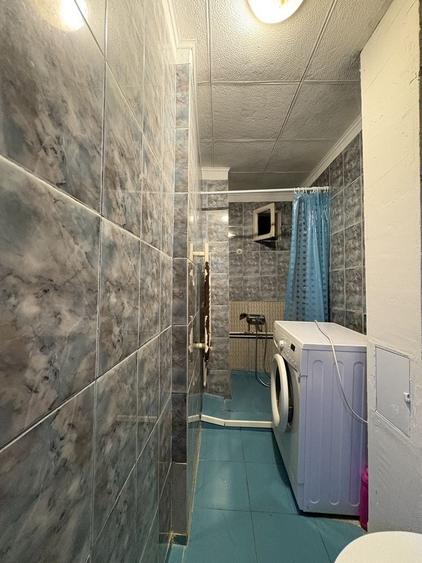 Apartament cu 3 camere semidecomandat în Mihai Bravu