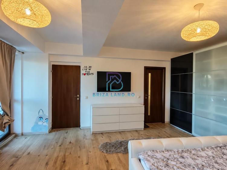 Casă individuală cu 8 camere cu Canalizare în Bucureștii Noi