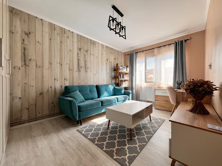 Apartament cu 3 camere semidecomandat, mobilat în Dâmbovița