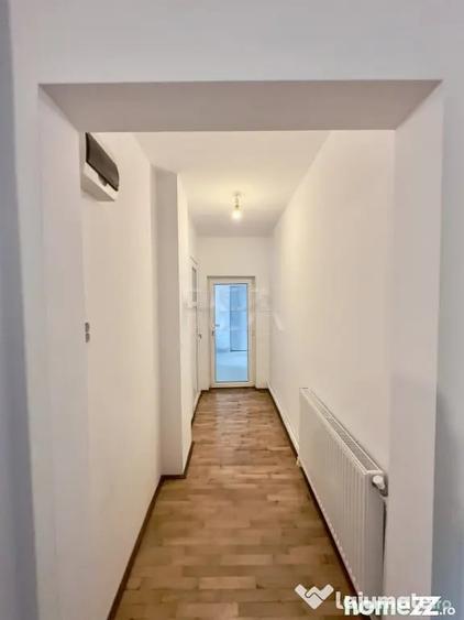 Apartament cu 3 camere decomandat în Capitale