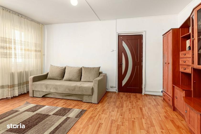 Apartament cu 2 camere semidecomandat, mobilat în Prelungirea Ghencea