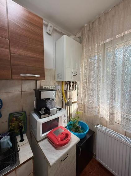 Proprietar închiriez apartament 2 camere, mobilat și utilat, Craiovei Comisariat - 12