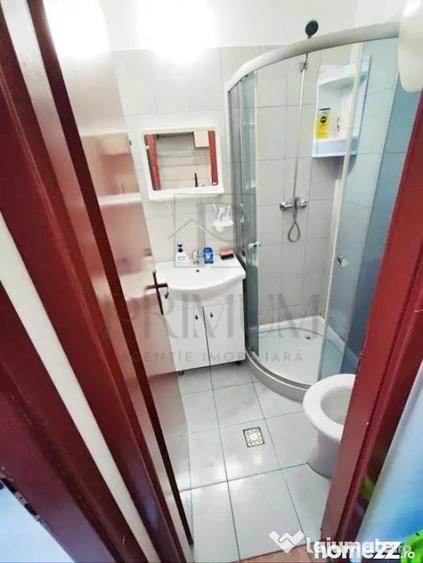 Garsonieră semidecomandată în UMT