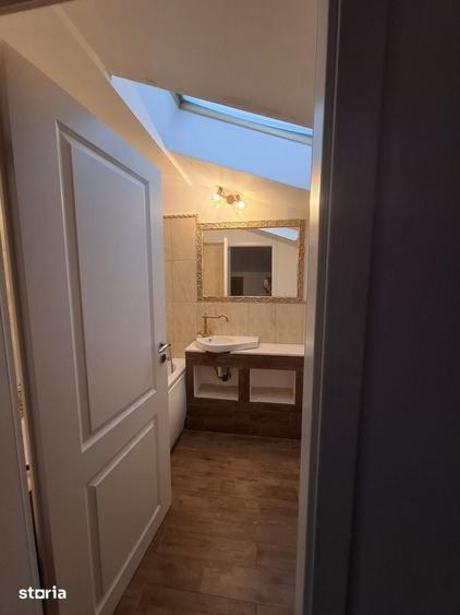 Casă cu 4 camere cu Teren 280 Mp în Corbeanca