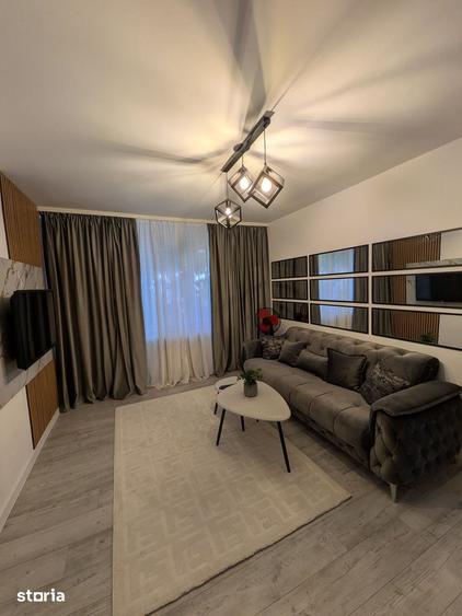 Apartament cu 2 camere semidecomandat în Calea București