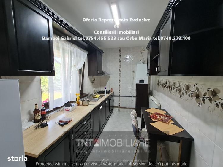 Casă cu 2 camere decomandat în Central