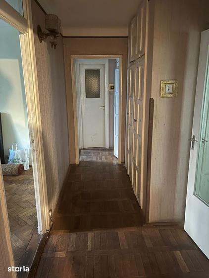Apartament cu 4 camere în 1 Mai
