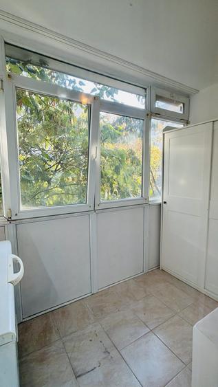 Apartament cu 3 camere decomandat, mobilat în Drumul Taberei