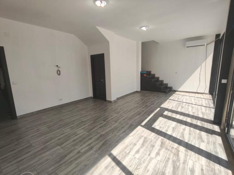 Spațiu comercial, de 1,590 mp, în Malu Mare
