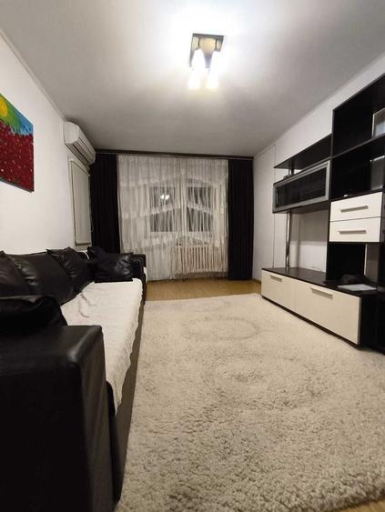 Apartament cu 2 camere decomandat în Păcurari