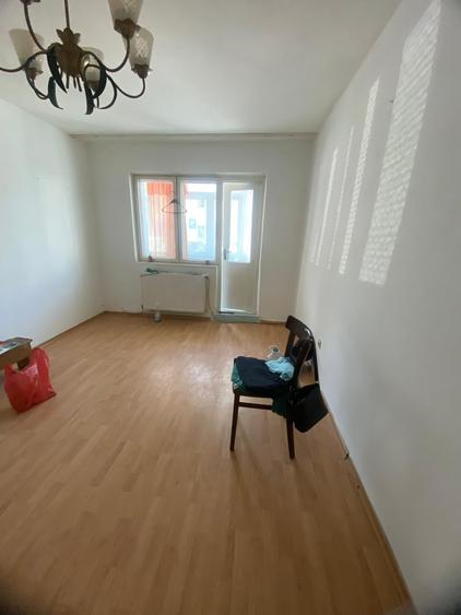 Apartament cu 2 camere semidecomandat în Orizont