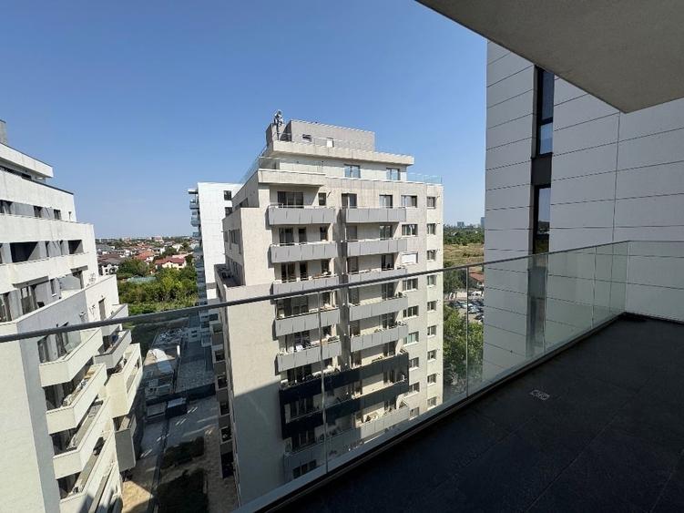Apartament cu 2 camere semidecomandat, mobilat în Sisești