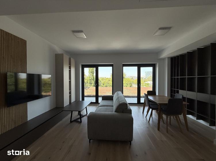 Apartament cu 3 camere în Dămăroaia