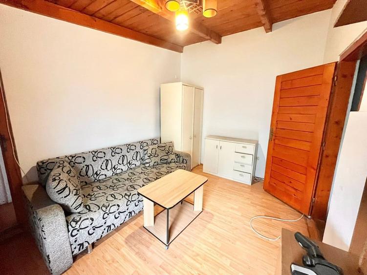 Apartament cu 2 camere semidecomandat în Central
