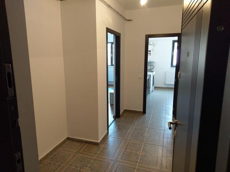 Apartament cu 2 camere decomandat în Virtuții