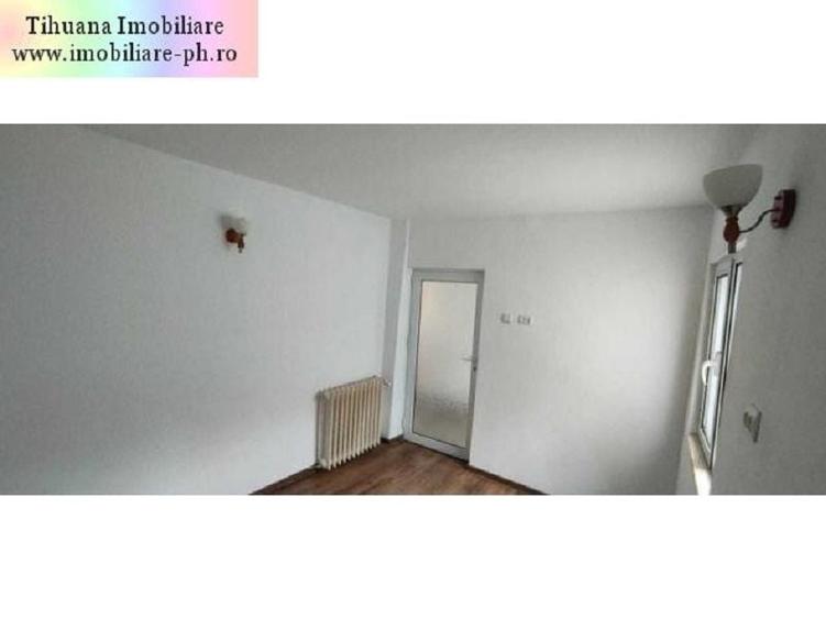 Casă cu 5 camere cu Teren 40 Mp în Republicii