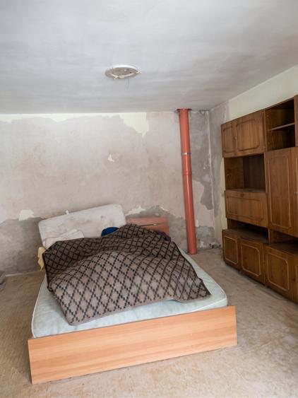 Casă cu 9 camere cu Canalizare în Dârste