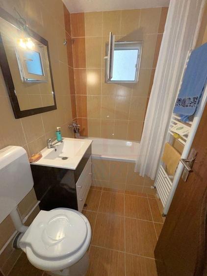 Apartament cu 2 camere semidecomandat, mobilat în Micro 38