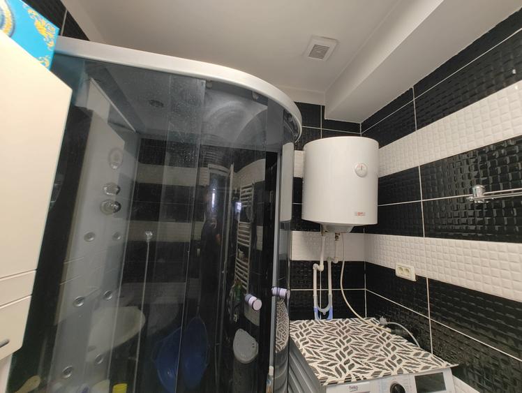 Casă individuală cu 3 camere cu Canalizare în Rahova