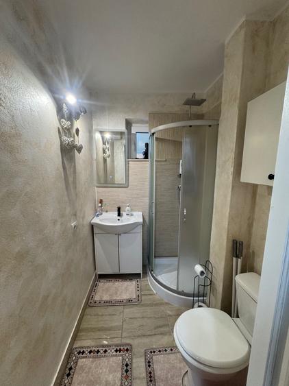 Apartament cu 2 camere semidecomandat în Ostra