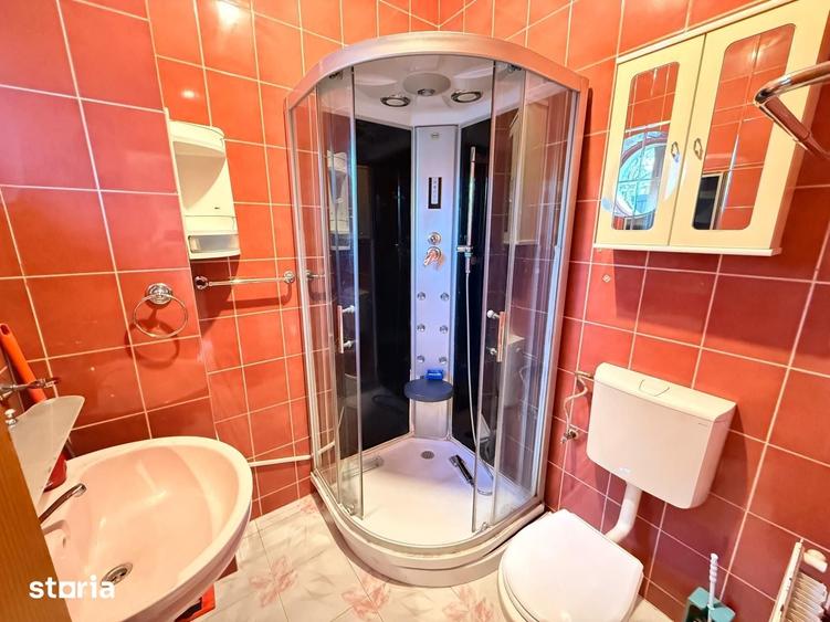 Casă cu 6 camere cu Teren 185 Mp în Chitila