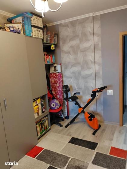 Apartament cu 2 camere semidecomandat în Colentina