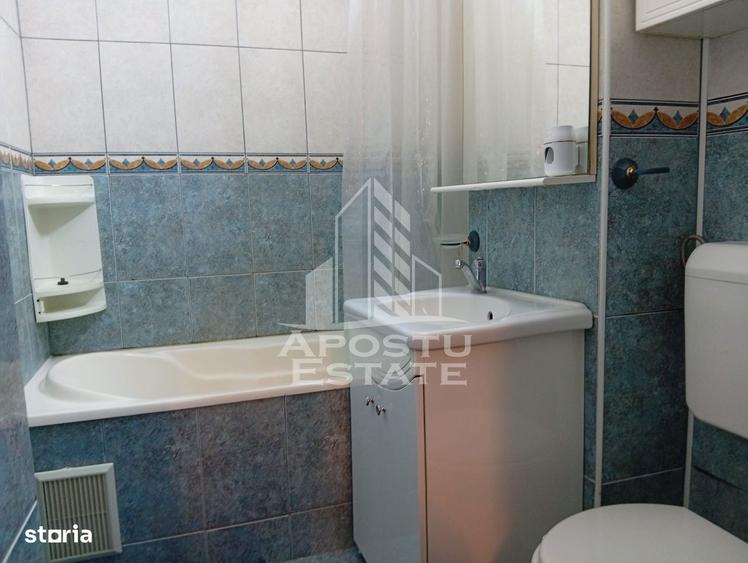 Apartament cu 3 camere decomandat, mobilat în UTA