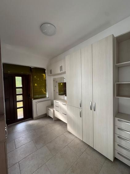 Casă cu 4 camere cu Teren 100 Mp în Gheorgheni
